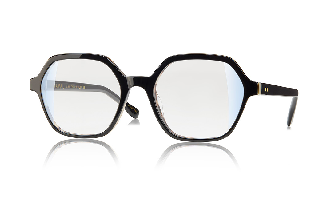 Fotografia de gafas de vista para la marca Raval eyewear