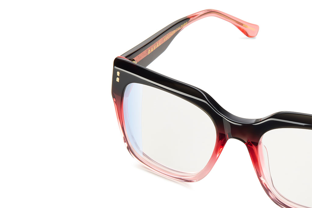 Fotografia de gafas de vista para la marca Raval eyewear