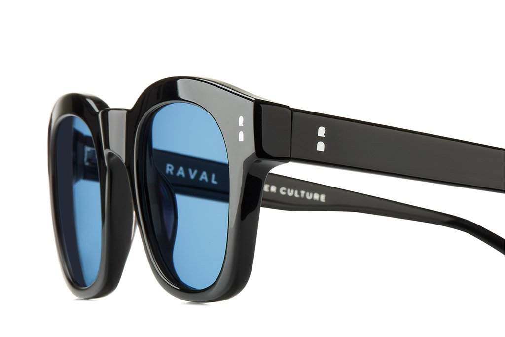 Fotografia de gafas de sol para la marca Raval eyewear